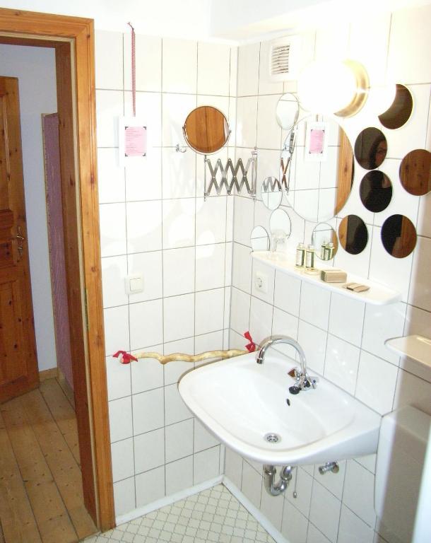 1. Deutsches Kartoffel-Hotel Küsten Habitación foto